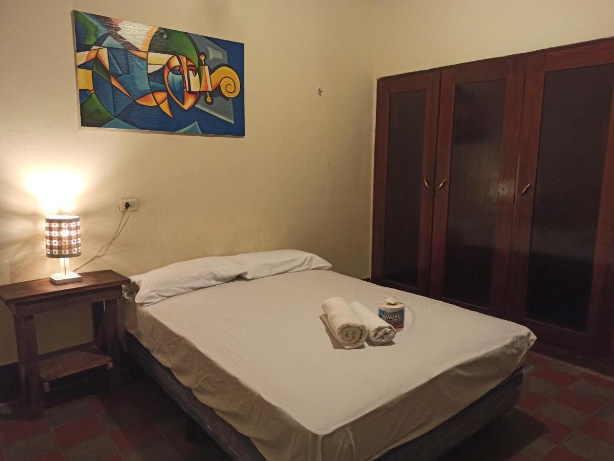 Harvest House Nicaragua Hotel León Buitenkant foto