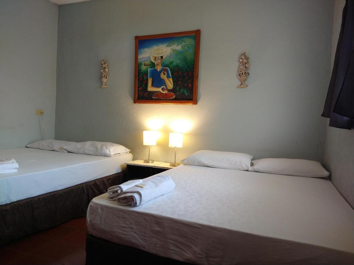 Harvest House Nicaragua Hotel León Buitenkant foto