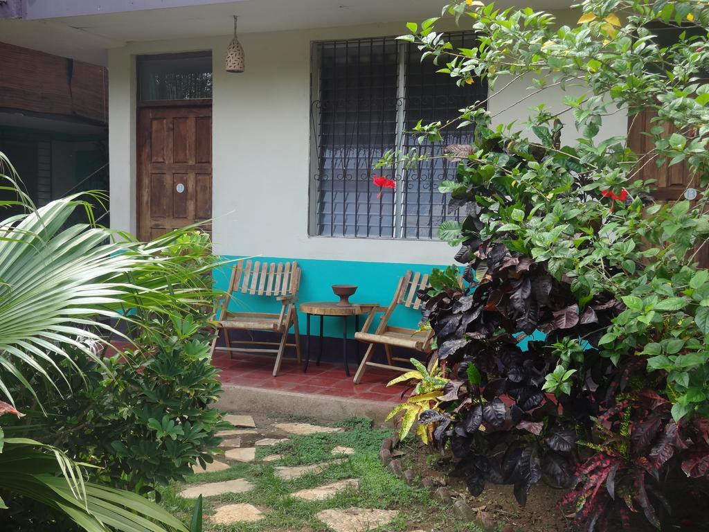Harvest House Nicaragua Hotel León Buitenkant foto