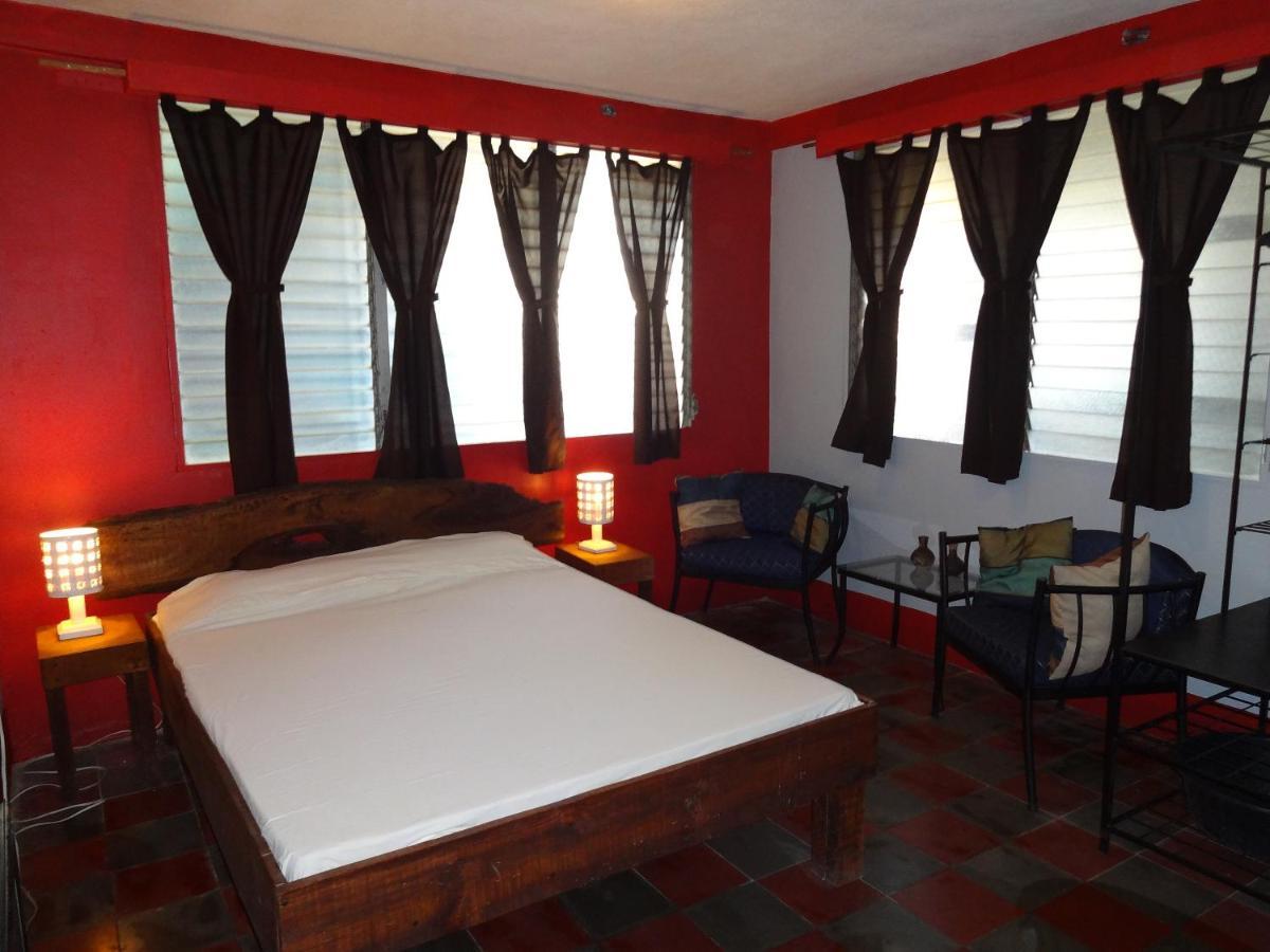 Harvest House Nicaragua Hotel León Buitenkant foto